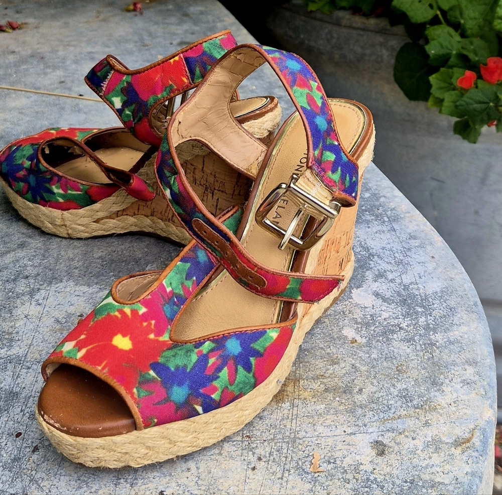 ANTONIO MELANI Multicolor Floral Wedges